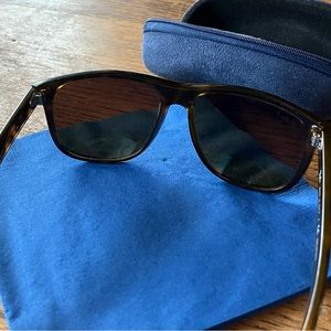 Rayban Polarized Sunglasses beautiful colour no scratches good fit